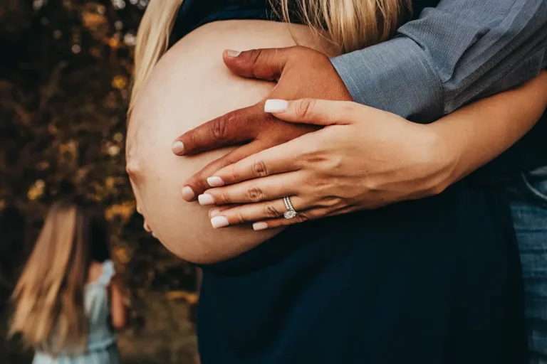 Lubbock maternity photographer outdoor session